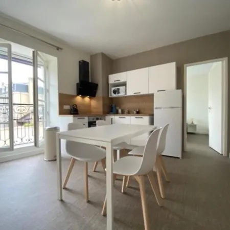 Ecole 102 * La Flèche