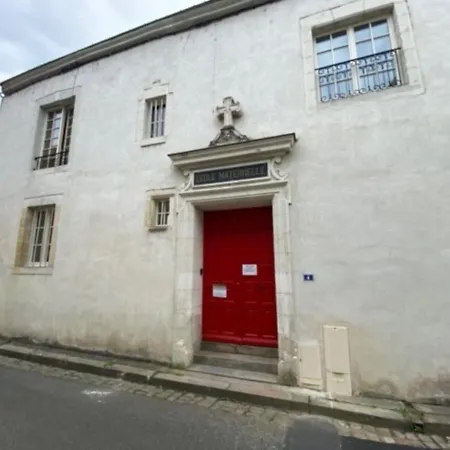 Lejlighed Ecole 102 *