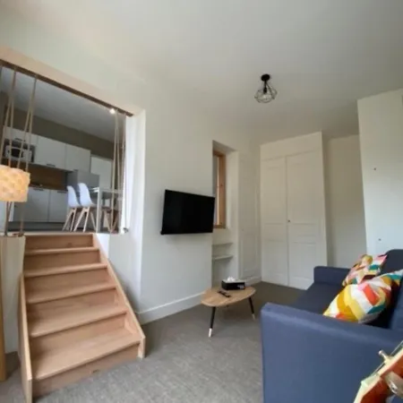 Lejlighed Ecole 102 *