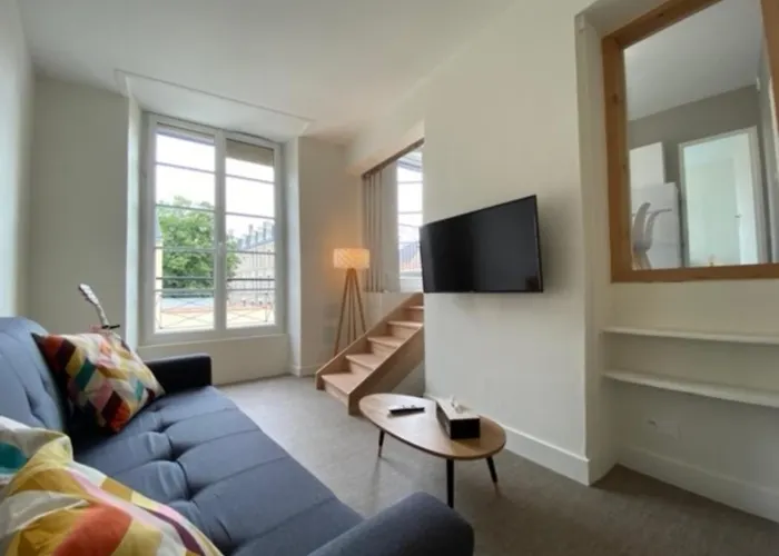 école 102 Appartamento