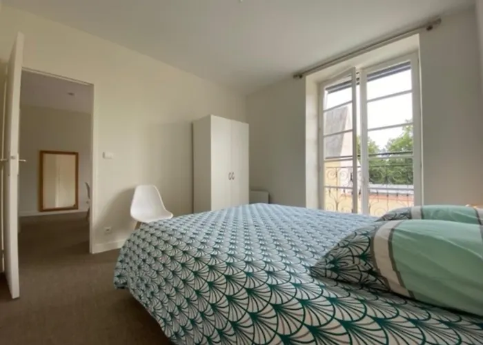 Appartamento école 102 *